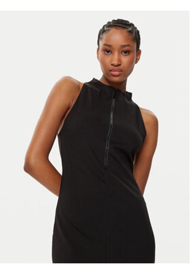 Armani Exchange Sukienka codzienna XW000091 AF10805 UC001 Czarny Slim Fit. Okazja: na co dzień. Kolor: czarny. Materiał: wiskoza, syntetyk. Typ sukienki: proste. Styl: casual