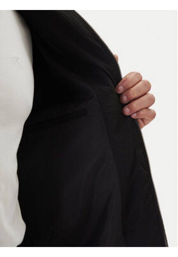 Calvin Klein Kurtka przejściowa LV04LF424G Czarny Regular Fit. Kolor: czarny. Materiał: syntetyk