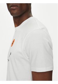 Save The Duck T-Shirt DT1197M BESY20 Biały Regular Fit. Kolor: biały. Materiał: bawełna #5