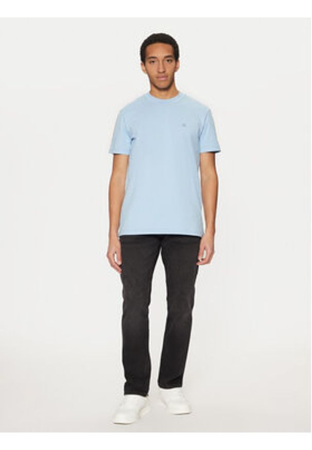 Calvin Klein Jeans T-Shirt J30J326683 Błękitny Regular Fit. Kolor: niebieski. Materiał: bawełna