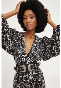 Answear Lab sukienka kolor czarny maxi rozkloszowana. Kolor: czarny. Materiał: satyna, materiał. Długość rękawa: długi rękaw. Wzór: ze splotem. Typ sukienki: rozkloszowane. Styl: wakacyjny. Długość: maxi #3