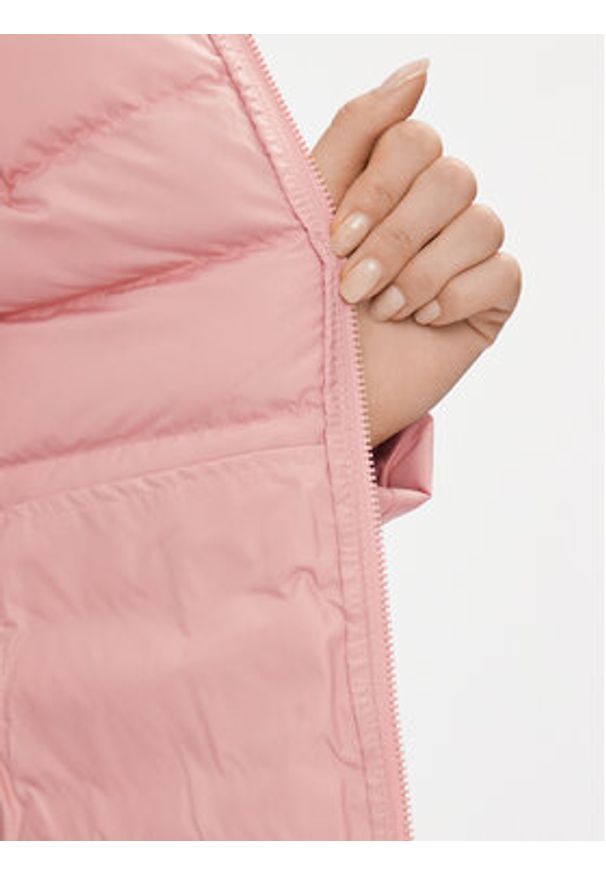 The North Face Kurtka puchowa Aconcaqua NF0A84IV Różowy Regular Fit. Kolor: różowy. Materiał: syntetyk