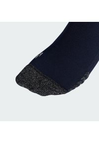 Adidas - Getry wyjazdowe Real Madryt 25/26. Kolor: niebieski. Sport: piłka nożna
