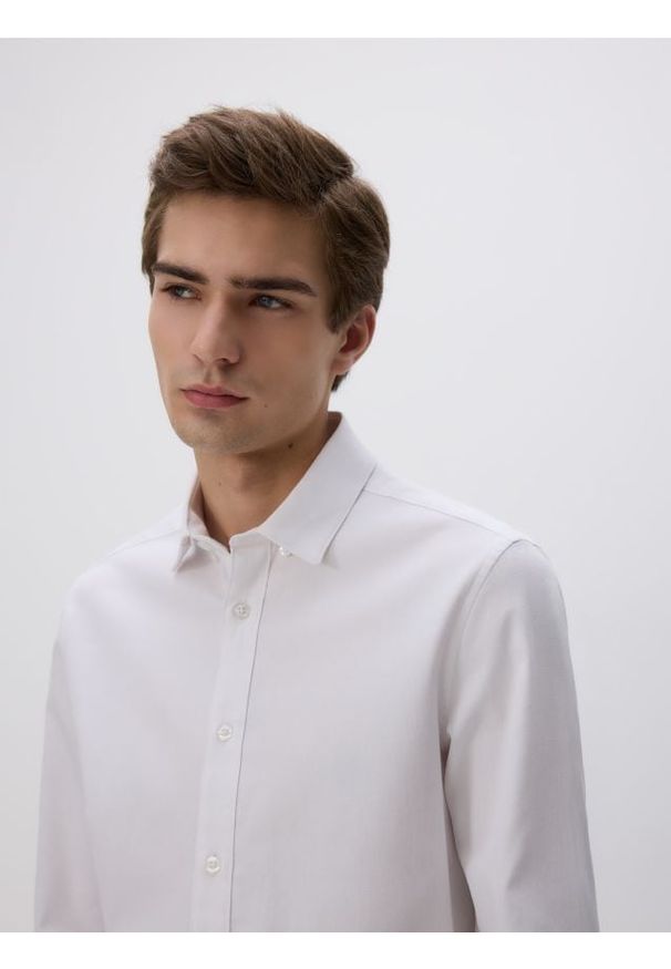 Reserved - Bawełniana koszula super slim fit - biały. Kolor: biały. Materiał: bawełna