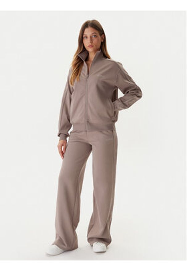 Guess Bluza V5BQ15 KCX22 Beżowy Regular Fit. Kolor: beżowy. Materiał: syntetyk