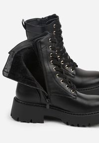 Renee - Czarne Botki Workery VICES z Metalicznym Zdobieniem na Cholewce Cevea. Okazja: na co dzień. Kolor: czarny. Materiał: jeans, koronka, skóra. Szerokość cholewki: normalna. Wzór: aplikacja. Styl: casual #6