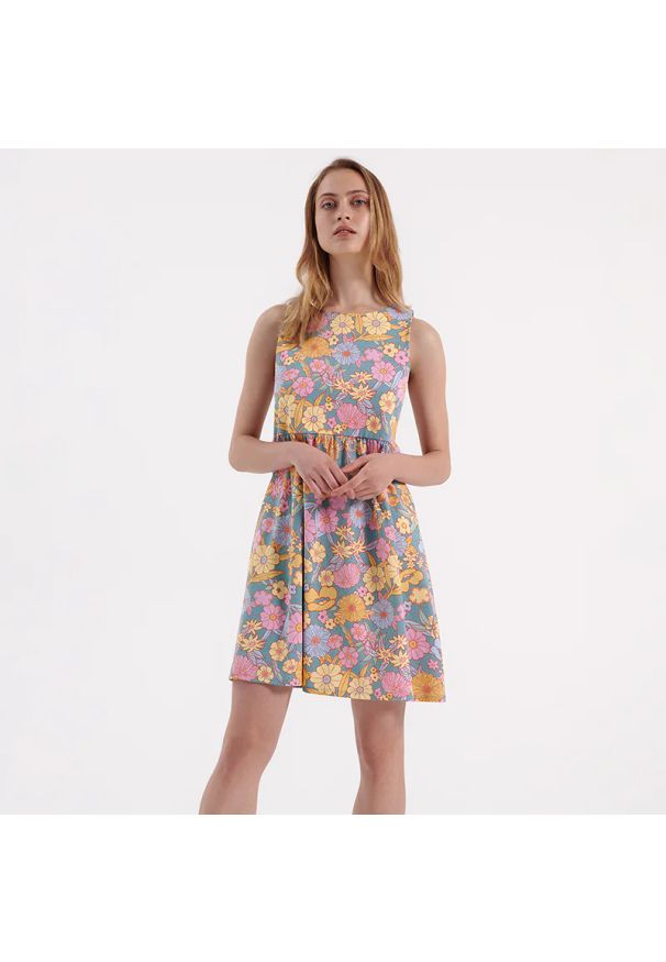 House - Sukienka mini babydoll w kwiaty - Wielobarwny. Wzór: kwiaty. Długość: mini