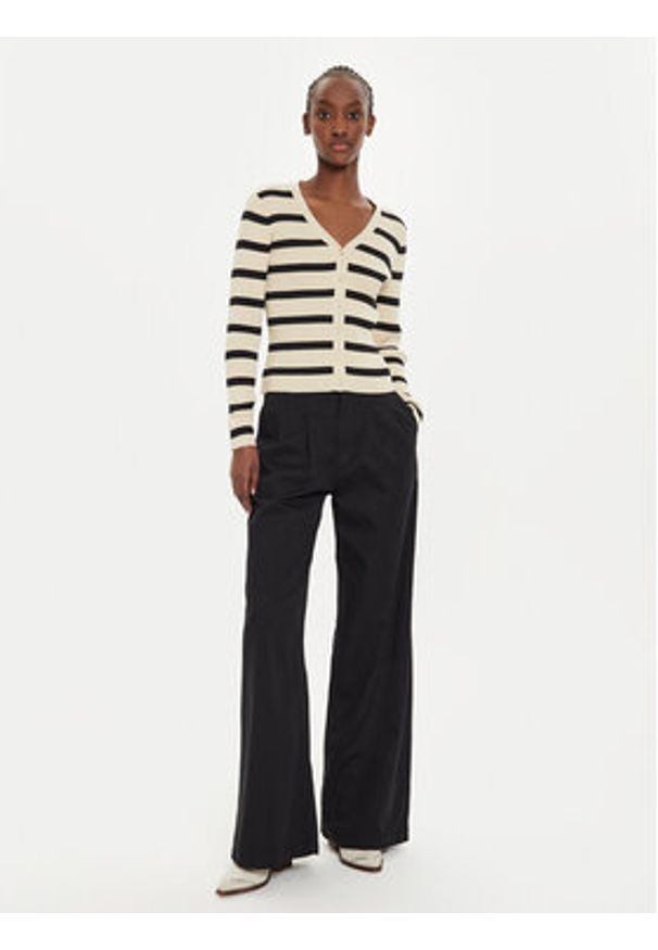Levi's® Spodnie materiałowe A7535-0003 Czarny Wide Leg. Kolor: czarny. Materiał: bawełna