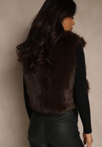 Renee - Brązowa Futerkowa Kamizelka z Kołnierzem i Kieszeniami Nenessa. Typ kołnierza: golf. Kolor: brązowy. Styl: elegancki #3