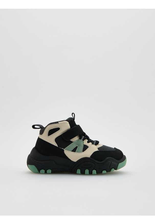 Reserved - Sneakersy za kostkę - czarny. Wysokość cholewki: za kostkę. Kolor: czarny. Materiał: materiał