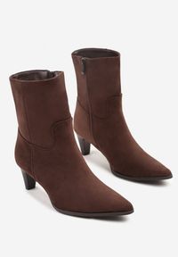 Born2be - Brązowe Botki na Stożkowym Obcasie z Przeszyciami Apenelle. Okazja: na co dzień. Kolor: brązowy. Materiał: jeans. Obcas: na obcasie. Styl: casual, elegancki. Wysokość obcasa: średni