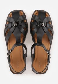 Renee - Czarne Sandały VICES z Zakrytym Noskiem Przeplatanymi Paskami i Aplikacją Coradia. Okazja: na co dzień. Zapięcie: pasek. Kolor: czarny. Wzór: aplikacja. Sezon: lato. Styl: wakacyjny, casual, elegancki #8