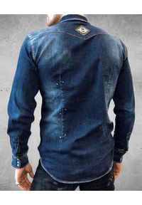 GUNS & TUXEDOS - Granatowa koszula jeansowa Riot. Kolor: niebieski. Materiał: jeans. Długość rękawa: długi rękaw. Długość: długie #3