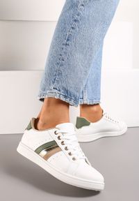 Born2be - Biało-Zielone Sneakersy Sznurowane z Metalicznymi Wstawkami Vunna. Kolor: biały. Materiał: jeans. Obcas: na obcasie. Wysokość obcasa: niski #1