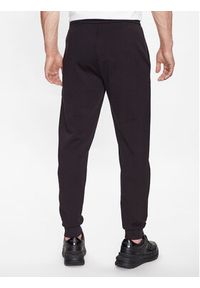Calvin Klein Spodnie dresowe K10K111875 Czarny Regular Fit. Kolor: czarny. Materiał: dresówka, bawełna #2