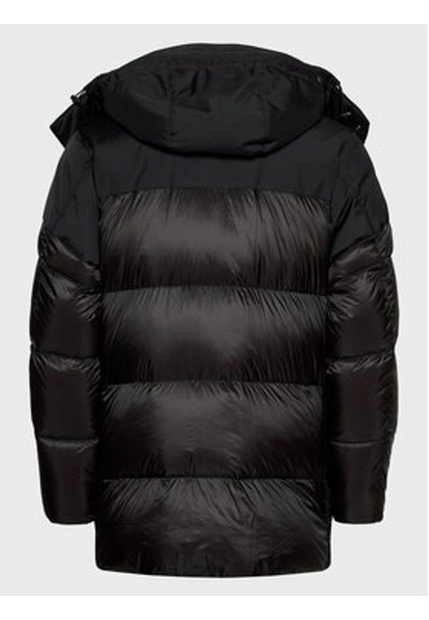 C.P. Company Parka Dynatec 13CMOW036A 006352M Czarny Regular Fit. Kolor: czarny. Materiał: syntetyk