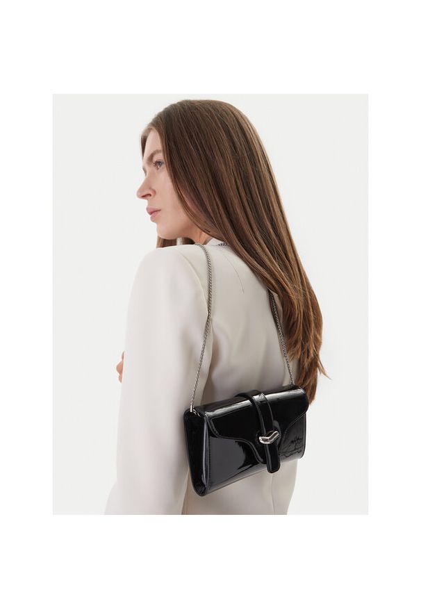 Torebka Emporio Armani. Kolor: czarny