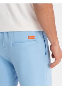 Ombre Clothing - Szorty dresowe unisex ze ściągaczem w pasie – błękitne V8 OU-SRBC-0101 - XL/XXL. Kolor: niebieski. Materiał: dresówka. Wzór: aplikacja. Styl: sportowy