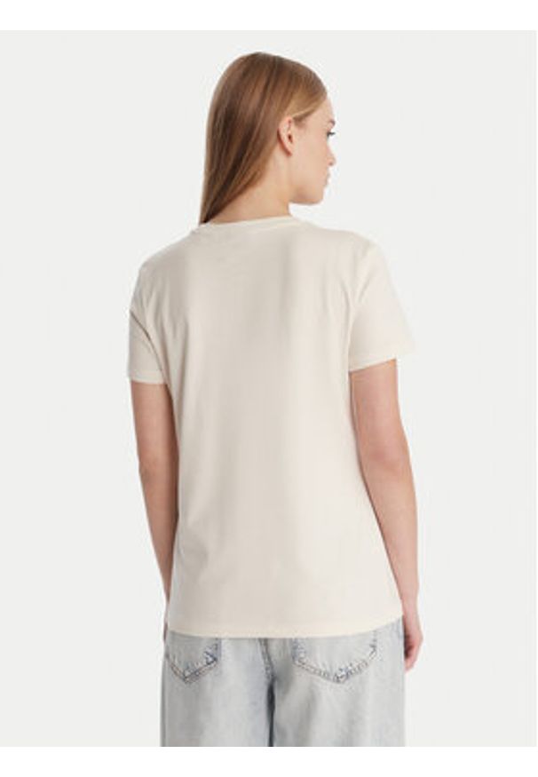 Guess T-Shirt V6RI12 J1314 Biały Regular Fit. Kolor: biały. Materiał: bawełna