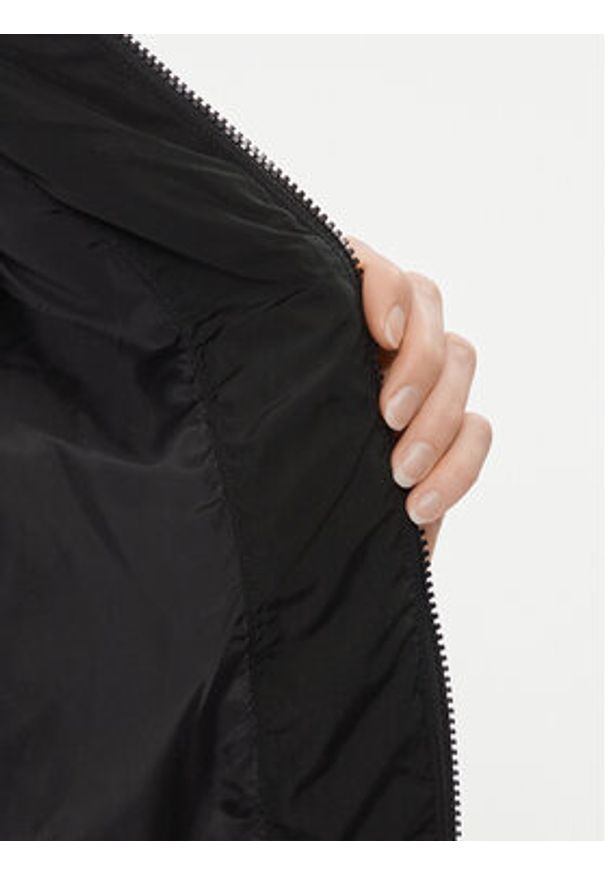 Calvin Klein Jeans Kurtka bomber J20J222587 Czarny Regular Fit. Kolor: czarny. Materiał: syntetyk