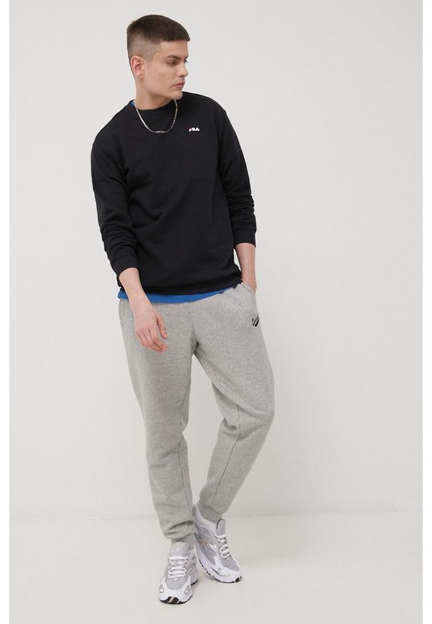 Fila bluza męska kolor czarny z nadrukiem. Okazja: na co dzień. Kolor: czarny. Wzór: nadruk. Styl: casual