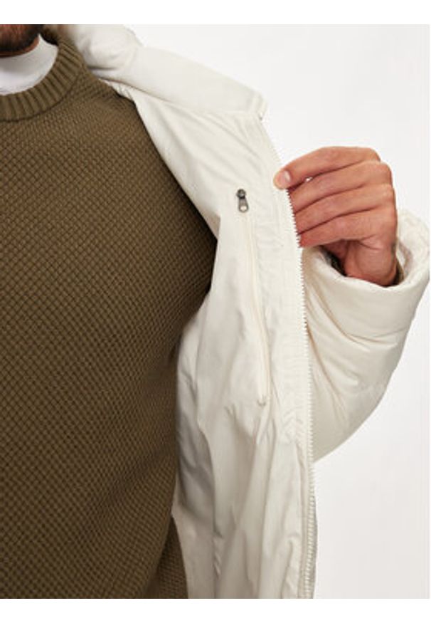 The North Face Kurtka zimowa Saikuru NF0A853I Beżowy Regular Fit. Kolor: beżowy. Materiał: syntetyk. Sezon: zima
