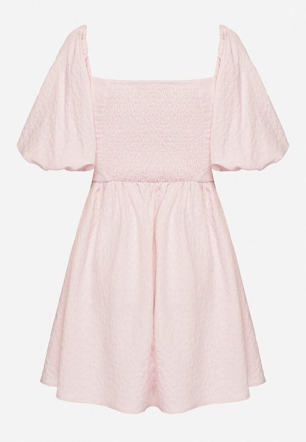 Born2be - Różowa Sukienka Rozkloszowana z Bufiastymi Rękawami i Kwadratowym Dekoltem Galzemis. Okazja: na co dzień. Typ kołnierza: dekolt kwadratowy. Kolor: różowy. Styl: casual, elegancki, klasyczny