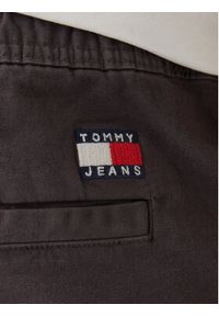 Tommy Jeans Joggery Scanton DM0DM23102 Szary Slim Fit. Kolor: szary. Materiał: bawełna #4