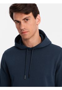Ombre Clothing - Męska bluza dresowa kangurka z kapturem BASIC – granatowa V1. Okazja: na co dzień. Typ kołnierza: kaptur. Kolor: niebieski. Materiał: dresówka. Wzór: jednolity. Styl: sportowy, casual #5