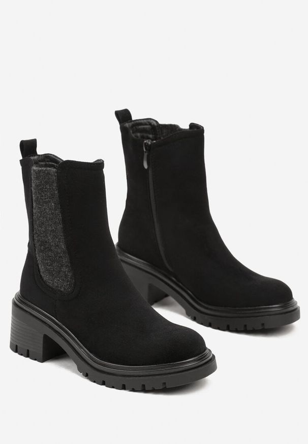 Born2be - Czarne Botki Sztyblety na Obcasie z Elastyczną Wstawką Cialenne. Okazja: na co dzień. Kolor: czarny. Obcas: na obcasie. Styl: elegancki, casual. Wysokość obcasa: średni
