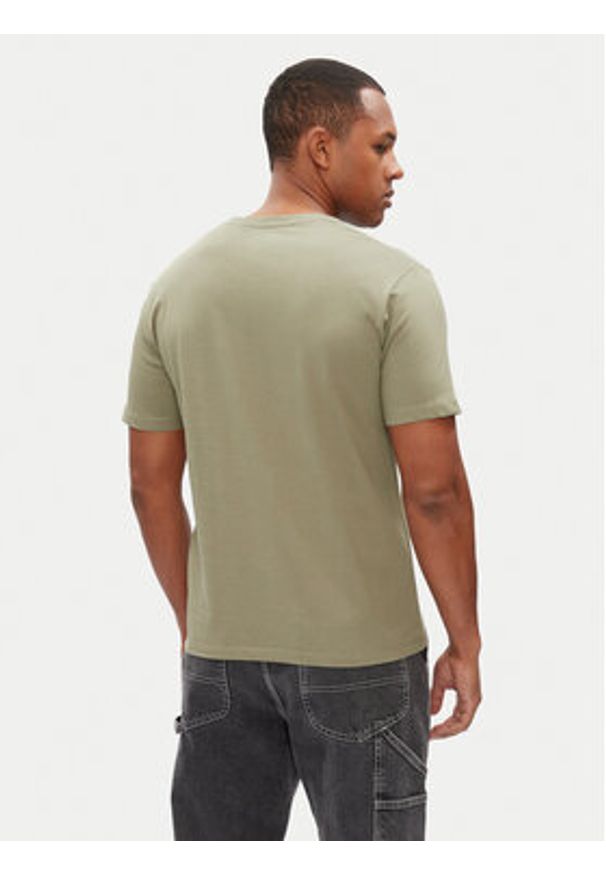 Pepe Jeans T-Shirt Eggo N PM508208 Zielony Regular Fit. Kolor: zielony. Materiał: bawełna