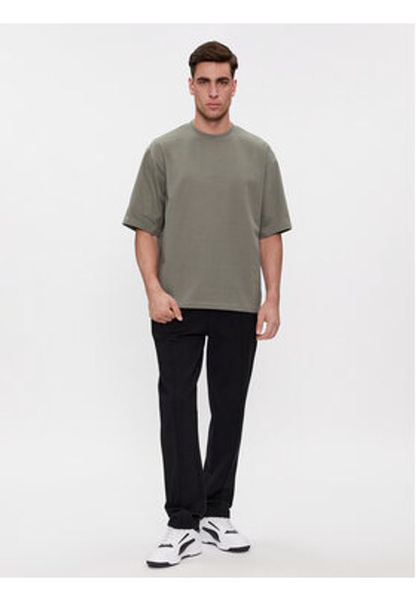 Only & Sons T-Shirt Millenium 22027787 Szary Oversize. Kolor: szary. Materiał: bawełna