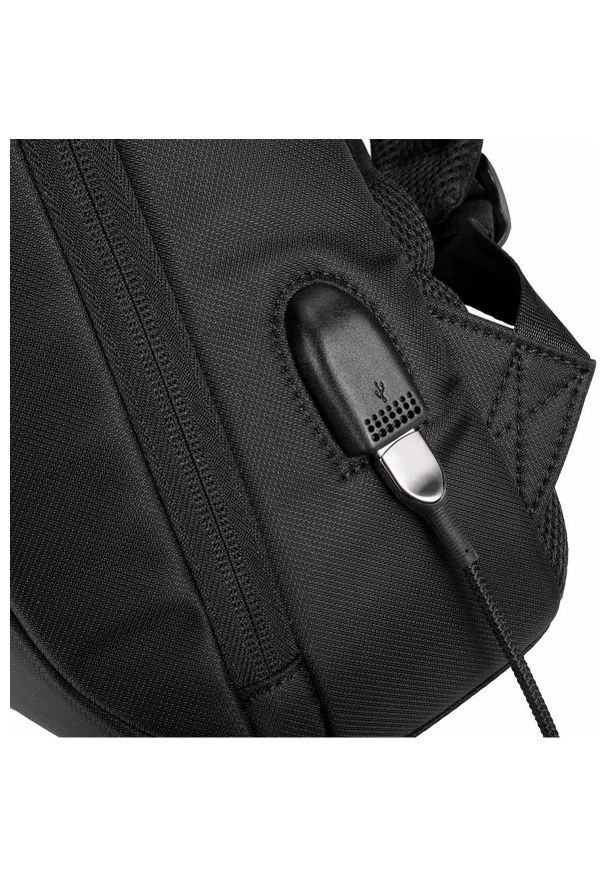 MODECOM - Plecak Modecom Active 15''. Materiał: poliester, materiał