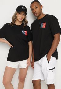 Born2be - Czarna Bawełniana Koszulka z Nadrukiem Zenalin. Okazja: na co dzień. Kolor: czarny. Materiał: bawełna. Wzór: nadruk. Styl: klasyczny, elegancki, casual