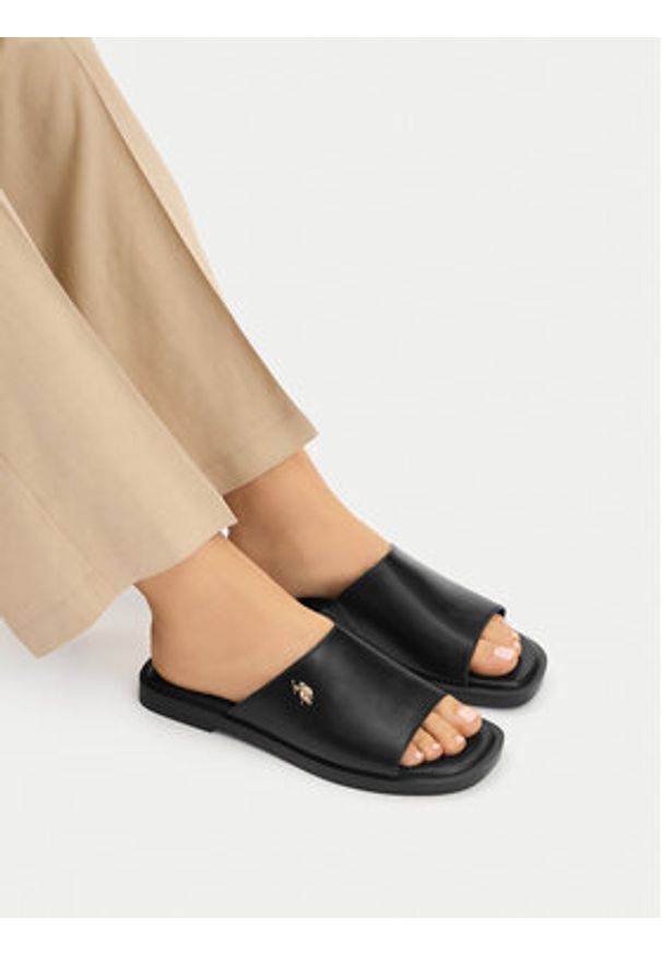 U.S. Polo Assn. Klapki EO-MARINA003W/6Y1 Czarny. Kolor: czarny. Materiał: materiał