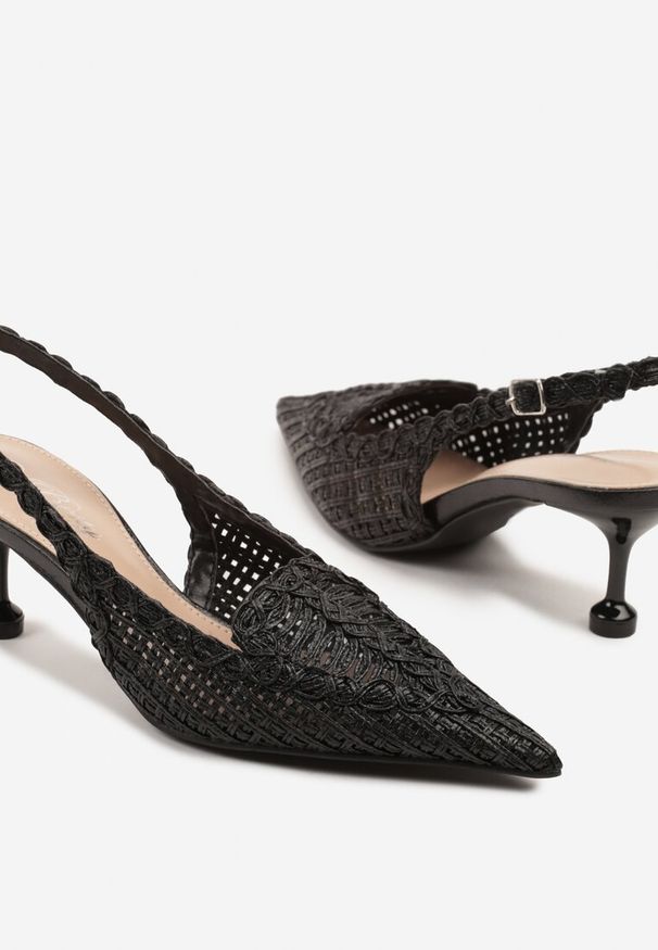 Renee - Czarne Sandały na Szpilce z Geometrycznym Zdobieniem Typu Slingback Nevonira. Zapięcie: sprzączka. Kolor: czarny. Wzór: aplikacja, geometria. Obcas: na szpilce. Styl: klasyczny, elegancki
