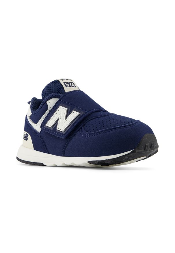Buty niemowlęce New Balance NW574BCE – granatowe. Okazja: na co dzień. Zapięcie: rzepy. Kolor: niebieski. Materiał: syntetyk, materiał, guma. Szerokość cholewki: normalna. Model: New Balance 574. Sport: turystyka piesza
