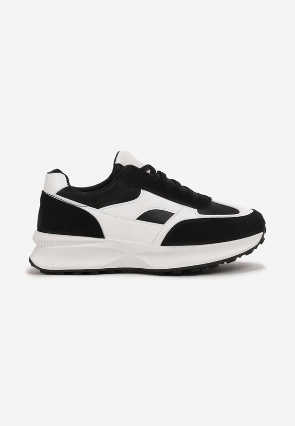 Renee - Czarne Sznurowane Sneakersy przed Kostkę na Grubej Podeszwie z Wycięciami Karia. Wysokość cholewki: przed kostkę. Kolor: czarny