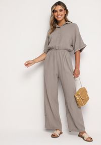 Born2be - Ciemnobeżowy Bawełniany Kombinezon z Koszulową Górą i Prostymi Spodniami Namsore. Kolor: beżowy. Materiał: bawełna. Styl: klasyczny, elegancki #1