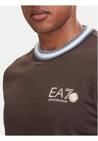EA7 Emporio Armani T-Shirt 7M002131 AF12957 U6027 Brązowy ciemny Regular Fit. Kolor: brązowy. Materiał: bawełna #3