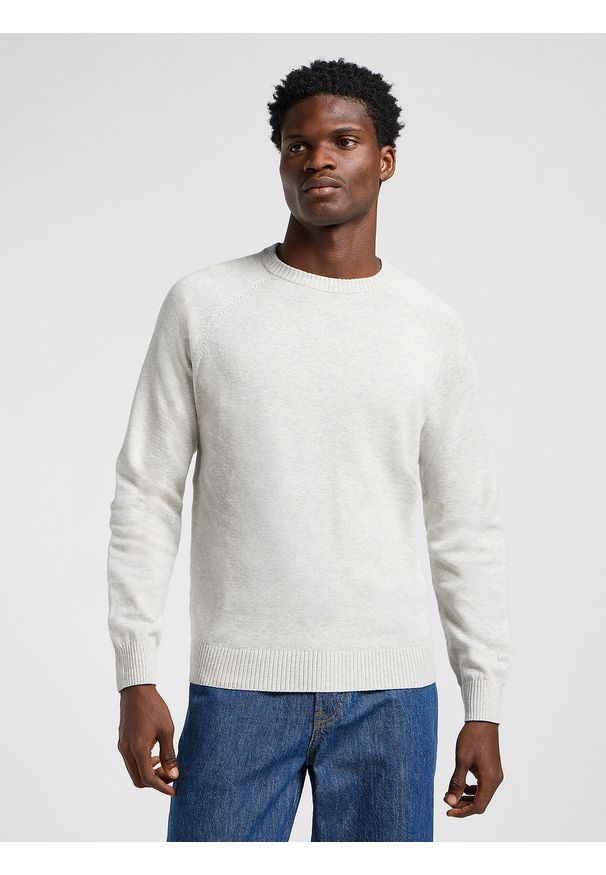 Lee - LEE MĘSKI SWETER LEE CLEAN RAGLAN SWEATER SHARP GREY MEL 112363889. Długość rękawa: raglanowy rękaw