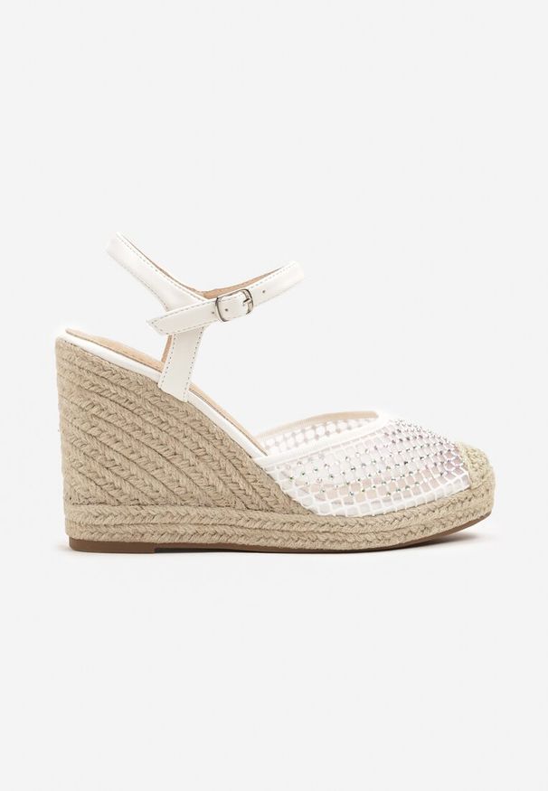 Born2be - Białe Sandały Siateczkowe w Stylu Espadryli na Koturnie z Plecionki Xaltewia. Okazja: na co dzień. Kolor: biały. Sezon: lato. Obcas: na koturnie. Styl: elegancki, casual