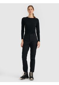 4f - 4F Spodnie trekkingowe softshell membrana 10000 damskie - czarne L. Stan: podwyższony. Kolor: czarny. Materiał: softshell. Technologia: Primaloft. Sport: wspinaczka, turystyka piesza #1