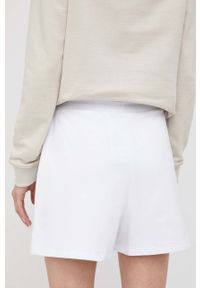 Armani Exchange szorty bawełniane damskie kolor biały z aplikacją high waist. Stan: podwyższony. Kolor: biały. Materiał: bawełna. Wzór: aplikacja #5