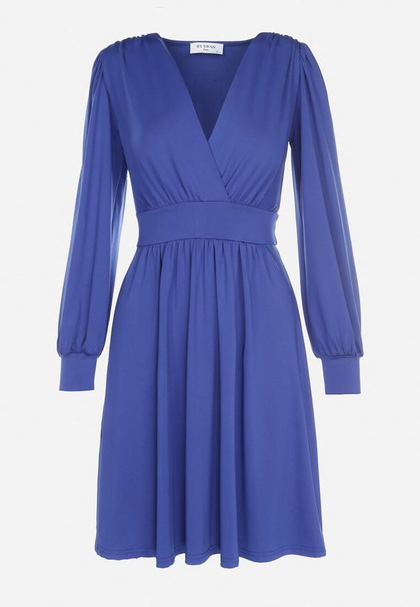 Born2be - Granatowa Sukienka Kopertowa Taliowana Maecenus. Okazja: na co dzień. Typ kołnierza: dekolt w serek. Kolor: niebieski. Materiał: dzianina, wiskoza. Wzór: jednolity. Typ sukienki: kopertowe. Styl: casual, elegancki. Długość: mini