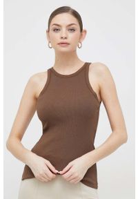 Polo Ralph Lauren top bawełniany kolor brązowy. Typ kołnierza: polo. Kolor: brązowy. Materiał: bawełna