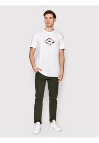 Quiksilver T-Shirt Let It Ride EQYZT06664 Biały Regular Fit. Kolor: biały. Materiał: bawełna