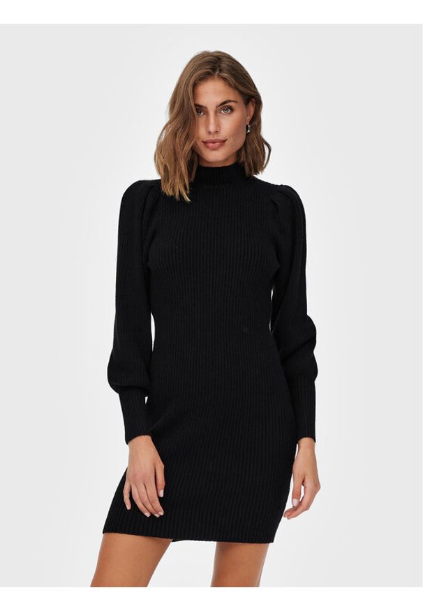 only - ONLY Sukienka dzianinowa Katia 15232502 Czarny Comfort Fit. Kolor: czarny. Materiał: wiskoza