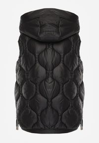 Renee - Czarna Kamizelka z Odpinanym Kapturem Ozdobnym Pikowaniem i Stoperami Liolena. Okazja: na spacer, na imprezę. Kolor: czarny. Materiał: jeans. Styl: elegancki, sportowy #6