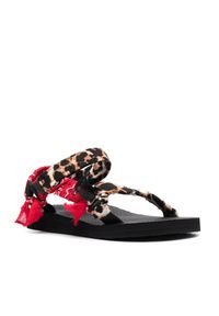 ARIZONA LOVE - Czerwone sandały Trekky w panterkę. Zapięcie: pasek. Kolor: brązowy. Materiał: bawełna, materiał. Wzór: motyw zwierzęcy #3